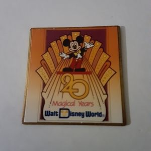 20 yrs Disney pin
